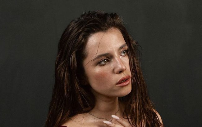 Росіяни без докорів сумління вкрали пісню Христини Соловій. До чого тут дружина Пескова (відео)