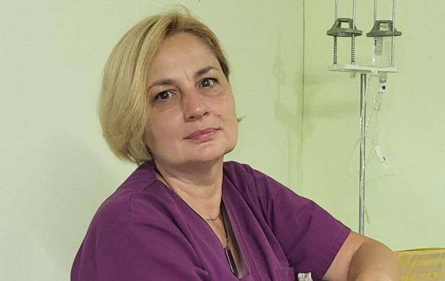 Співала колискову, щоб заспокоїти. Акушерка з Луганщини вразила історією про порятунок військових