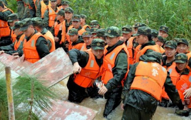 Число жертв повеней у Китаї перевищила 180