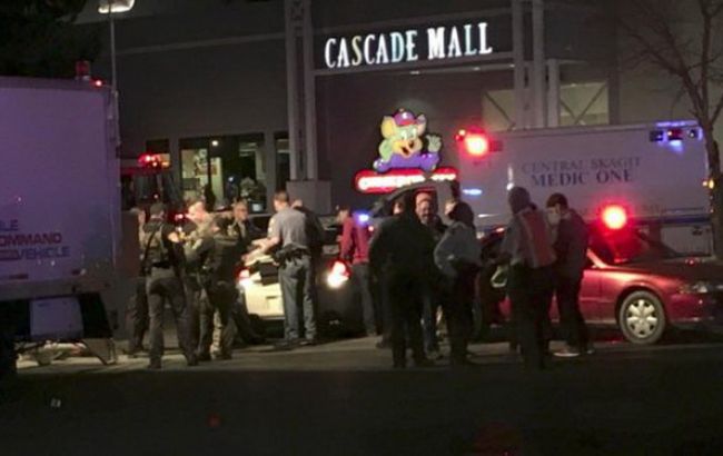 Число жертв стрельбы в торговом центре в США выросло до 5