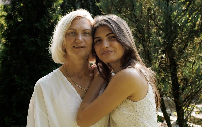 Мама зірки Нового каналу перестала вживати алкоголь і почала нове життя у 50