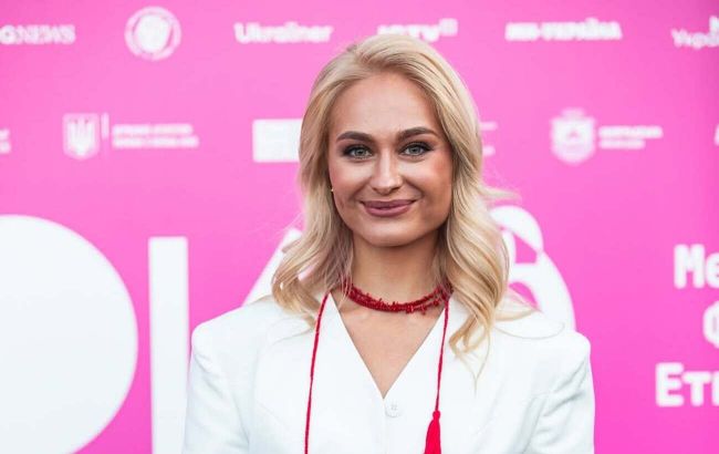 5 "луків" Цимбалару, які ідеально підійдуть в офіс та на свята: стильно та ефектно