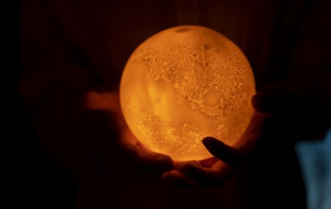 Містичне сонячне затемнення влаштує справжню "революцію" в житті цих знаків Зодіаку