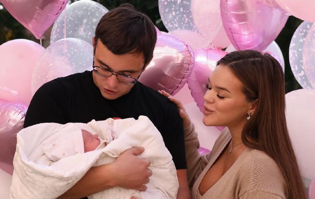 Блогерка Верба розсекретила незвичне ім'я новонародженої доньки: в мережі сперечаються