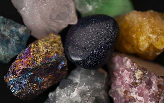 Щасливий камінь за місяцем народження: кого захистить аметист і кого "озолотить" топаз