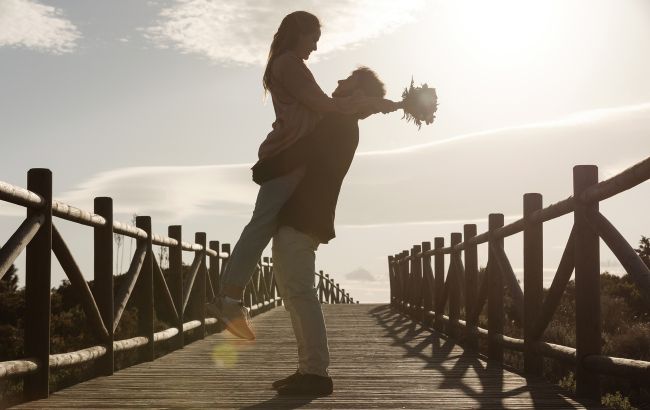 З ними, як за стіною: ці чоловіки за знаком Зодіаку дарують щастя та справжнє кохання