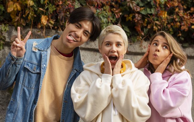 Премія чи звільнення? Жовтень принесе "кар&rsquo;єрні гойдалки" 4 знакам Зодіаку