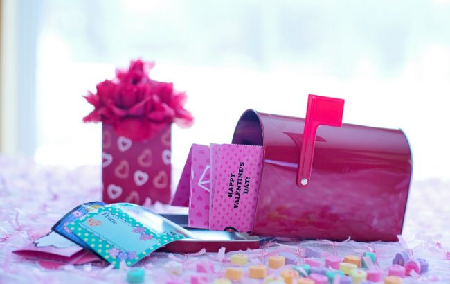 Творение гения: как выглядит самая популярная валентинка (фото)