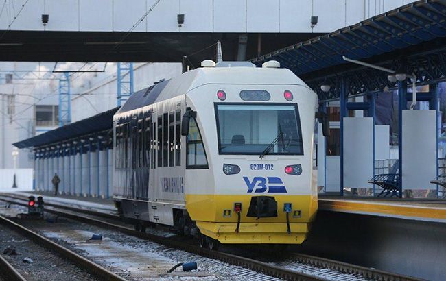 УЗ запускает регулярные сдвоенные составы в аэропорт "Борисполь"