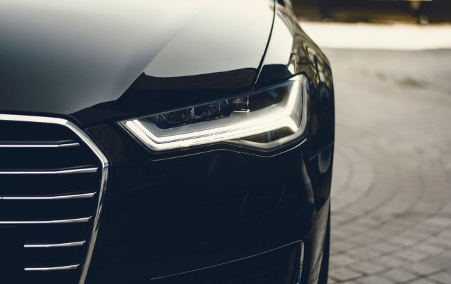 В Киеве заметили эксклюзивное авто, выпущенное в память о знаменитом фильме: фото