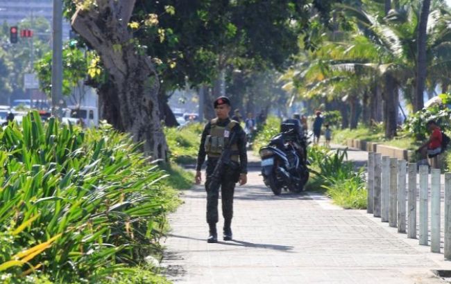 У посольства США в столице Филиппин обнаружили самодельную бомбу