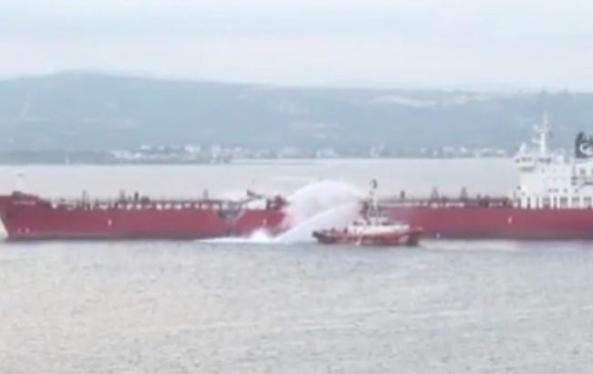 В проливе Дарданеллы столкнулись два нефтетанкера, следовавших из России