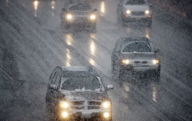 Синоптики предупреждают о гололеде на дорогах Украины 13 декабря