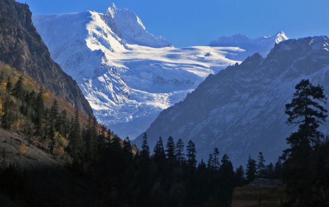 В Индии в результате схода лавин погибли 11 человек