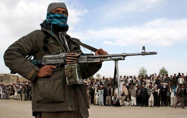 В результате взрыва в Кабуле погибли 16 человек