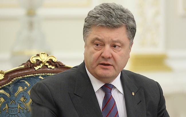 Порошенко назвал победу партии Рютте примером для всех демократий в борьбе с популизмом