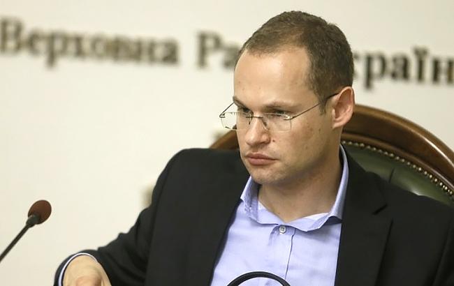 У правоохранителей есть около 40 материалов на нардепов, - Пинзенык