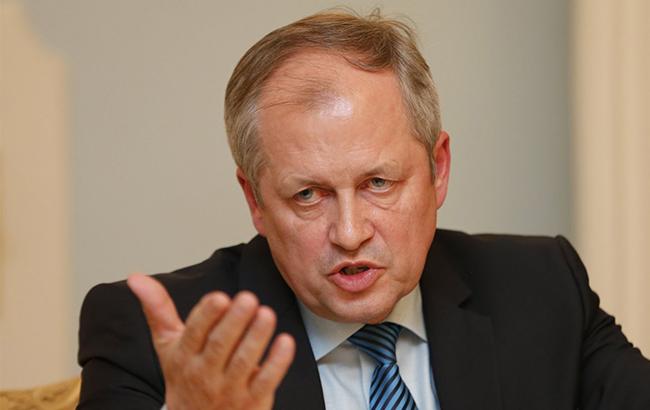 Украинская судебная система заполнена на 60%, - Романюк