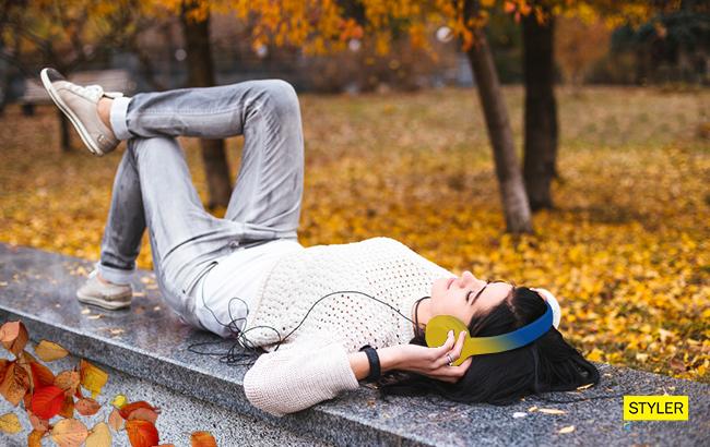 Топ-10 пісень для осіннього настрою