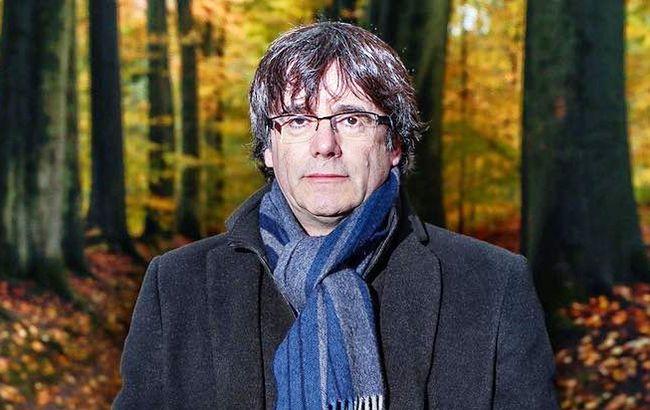 Пучдемон зажадав відновити його уряд Каталонії