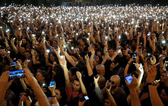 Премьер-министр Грузии отказался уходить в отставку