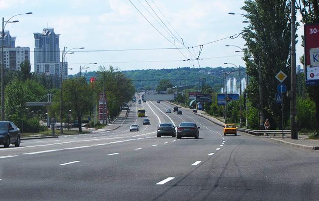 В Киеве перекроют движение транспорта на развязке в районе Русановки