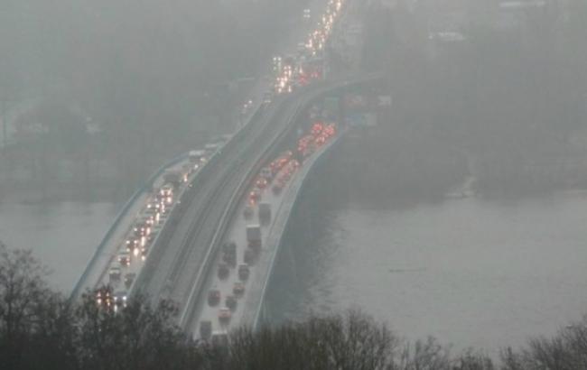 КГГА предупреждает о тумане в Киеве до конца дня и ночью