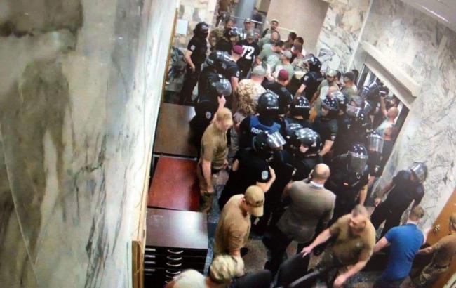 Инцидент под зданием НАБУ: полиция открыла уголовное дело