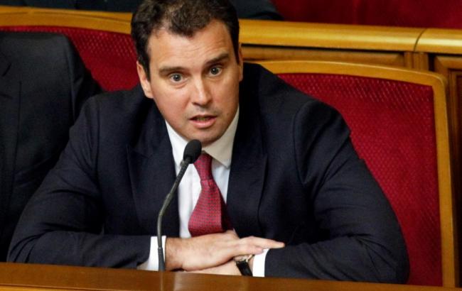 Абромавичус: в секретариате Кабмина находятся 40 дерегуляционных законопроектов