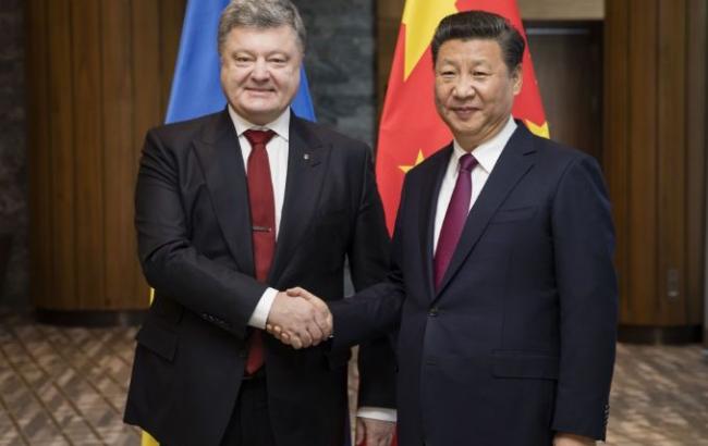 Си Цзиньпин заявил о заметной тенденции к экономическому росту в Украине