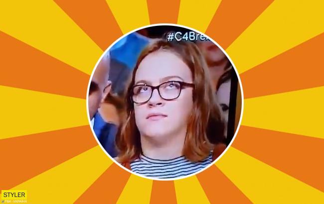 Недовольное лицо студентки "взорвало" сеть