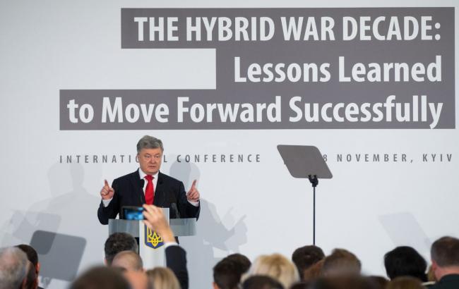 Порошенко назвал РПЦ элементом российской политической системы