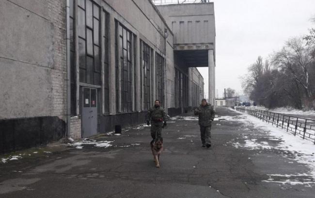 В Днепре заминировали три вокзала и метро