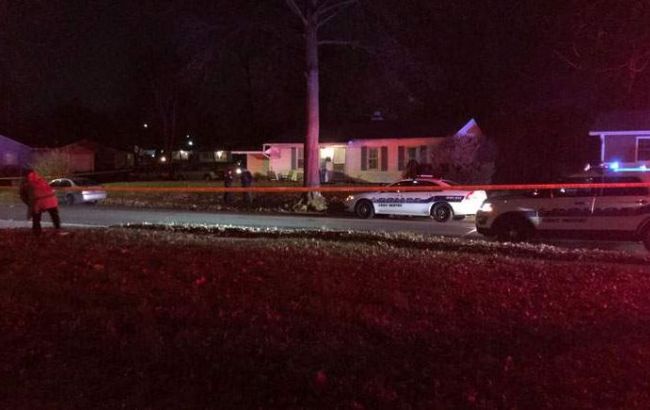 В США во время стрельбы в жилом доме погибли трое человек