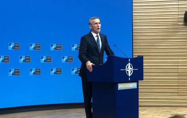 Столтенберг призвал РФ освободить украинских моряков и корабли