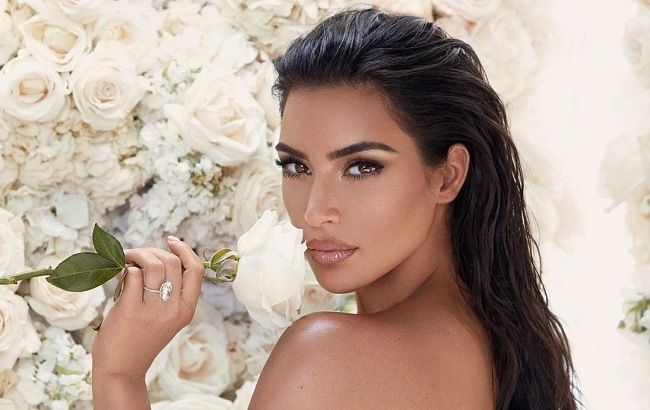 В обіймах коханого: Кім Кардашьян зворушила ніжними весільними фото