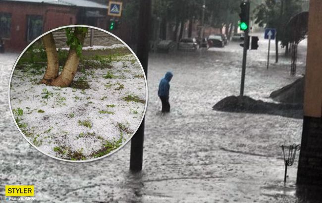 Люди ходили по коліно у воді: Харків затопило і засипало градом. Відео