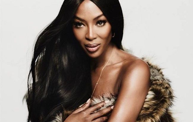 Чиста розкіш: Наомі Кемпбелл блищить на показі Valentino в кутюрному вбранні