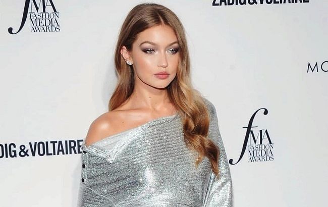 Джиджи Хадид подчеркнула спортивную фигуру нарядом от украинского бренда