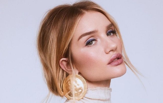 Просто і ефектно: бездоганний офісний образ від Роузі Хантінгтон-Уайтлі