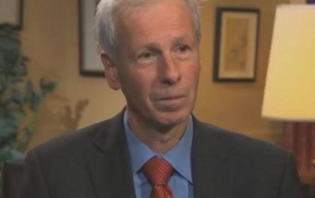 Глава МИД Канады посетит Украину