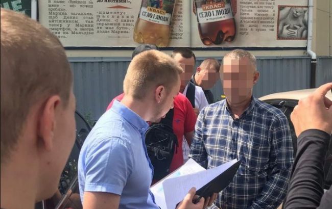 В Киеве будут судить инспектора, который выдавал незаконные разрешения на строительство в опасных зонах