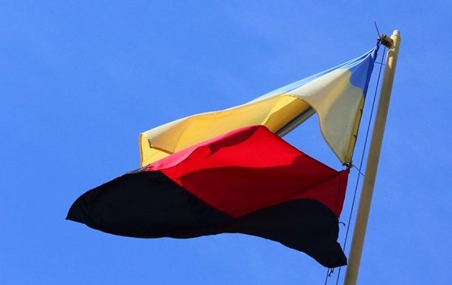 Под Киевом россиянин осквернил мемориал в честь Героев Небесной Сотни (видео)