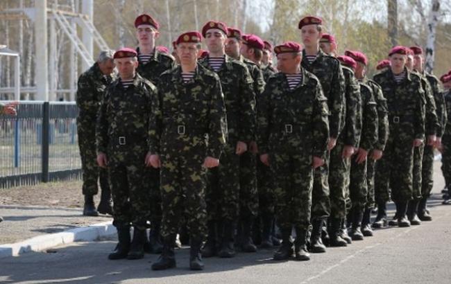 Нацгвардия планирует принять почти 4 тысячи контрактников в 2016