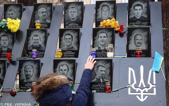 США стоят на стороне украинцев в стремлениях Евромайдана, - посольство