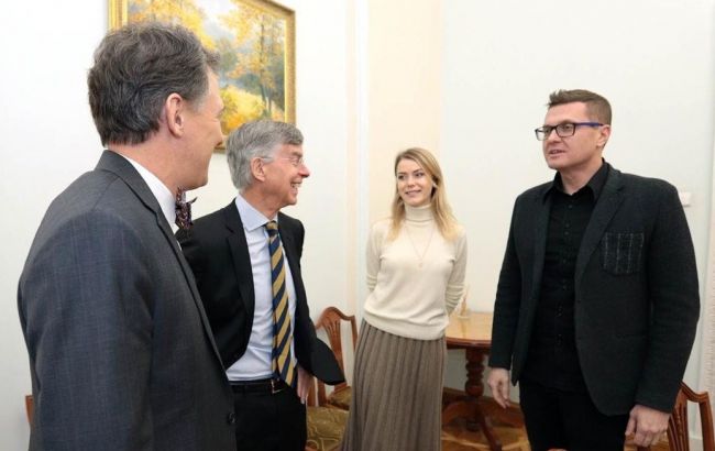 Баканов обсудил нормандскую встречу с помощником госсекретаря США