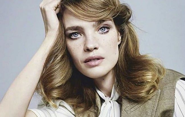 У стилі ретро: Наталія Водянова блищить в незвичайній зйомці для відомого глянцю