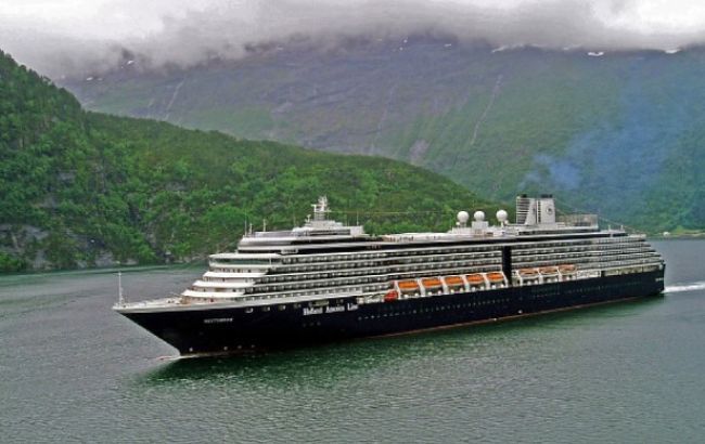 Пассажиры лайнера из Гонконга смогут сойти на берег в Камбодже