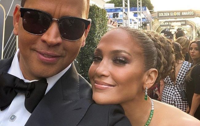 Любовь &ndash; это главное: Дженнифер Лопес и Алекс Родригес растрогали сеть романтичными фото