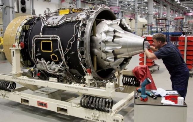 Виробник авіадвигунів Rolls-Royce звільнить 9 тисяч співробітників на тлі пандемії